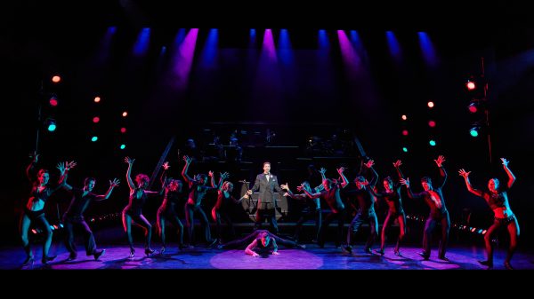 Chitour25 9628 Max Cervantes As Billy Flynn And The Cast Of Chicago In Razzle Dazzle Credit Jeremy Daniel