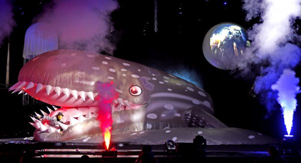 B - The Underwater Bubble Show