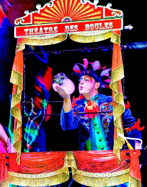B - The Underwater Bubble Show