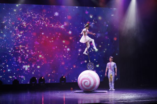 Unicycle.ball.bowl